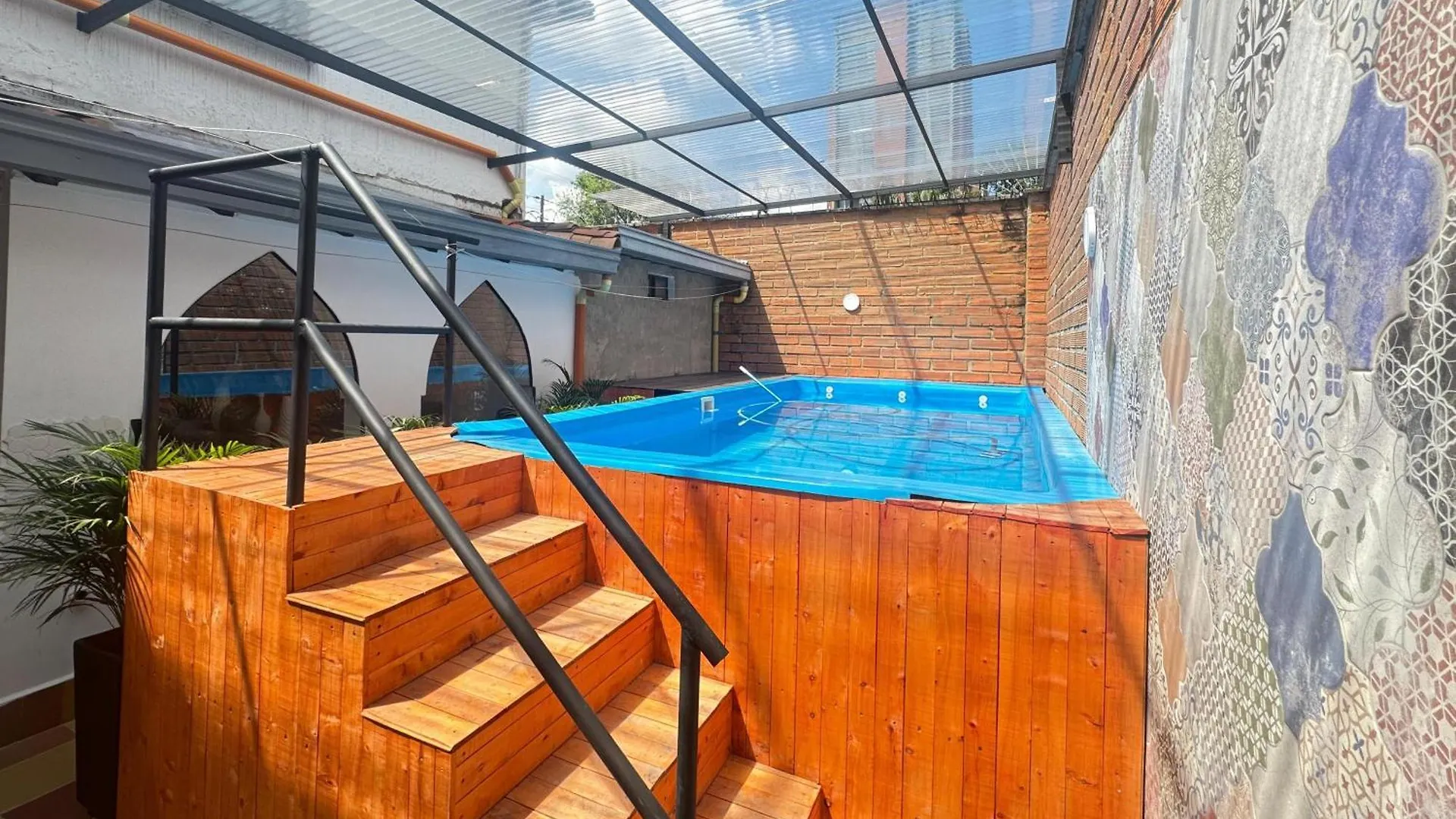 Casa Asiacom contacts